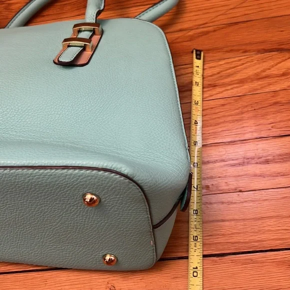 Charming Charlie Pretty Aqua Blue Shoulder Bag with Three compartments! 🌺 - Picture 5 of 10